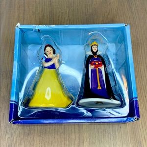 Enrosco Disney Ceramics Snow White & Evil Queen Salt and Pepper Shakers